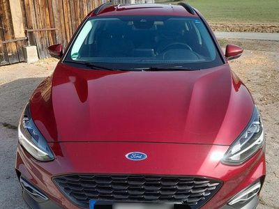 Gebraucht Ford Focus Active 150 PS (110 kW) 2020 Rot Limousine