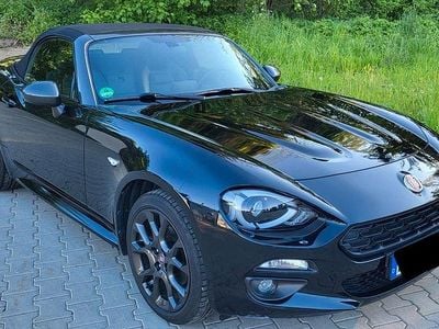 Schwarz Gebraucht 2019 Fiat 124 Spider Lusso Cabrio | 18.990 € (Fairer Preis)