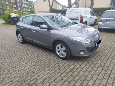 gebraucht Renault Mégane GrandTour Dynamique 2.0 16V 140 CVT D...