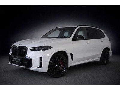 Gebraucht BMW X5 M M Sport 530 PS (389 kW) 2024 Mineralweiß metallic (metallic) SUV