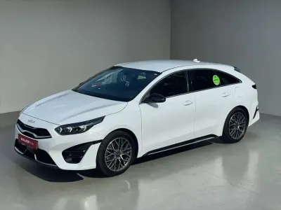 Gebraucht Kia ProCeed GT GT-Line 140 PS (102 kW) 2024 Weiß Kleinwagen