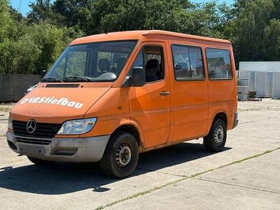 Gebraucht Mercedes Sprinter 109 PS (80 kW) 2001 Orange Van