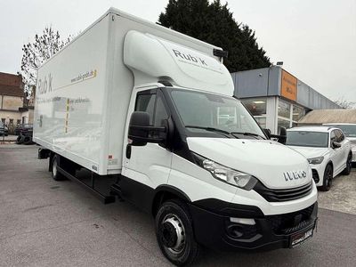 Gebraucht Iveco Daily 179 PS (131 kW) 2019 Weiß