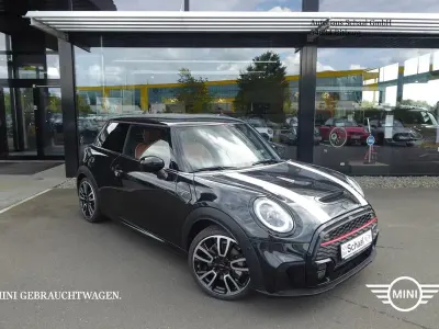 Gebraucht Mini Cooper S Hatch 178 PS (130 kW) 2024 Schwarz Kleinwagen