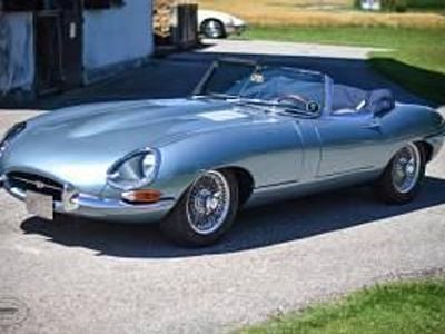 Gebraucht Jaguar E-Type 269 PS (197 kW) 1963 Opalecent blue metallic Cabrio