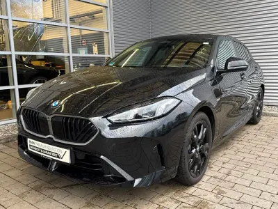 Gebraucht BMW 120 Efficient Dynamics 150 PS (110 kW) 2025 Saphirschwarz metallic Kleinwagen