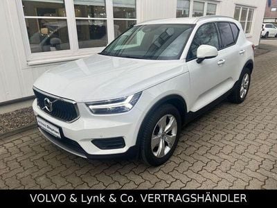 Gebraucht Volvo XC40 Momentum 163 PS (119 kW) 2022 Weiß SUV