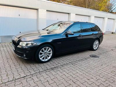 Grau Gebraucht 2015 BMW 530 Shadowline Kombi | 19.500 € (Etwas zu teuer)