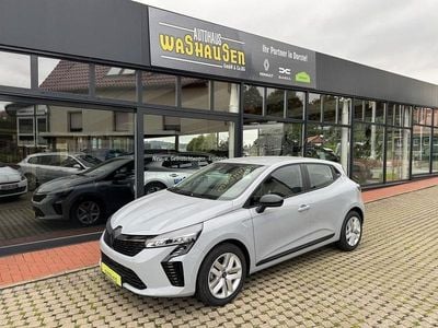 Grau Neu 2025 Renault Clio V Evolution Limousine | 18.690 € (Guter Preis)