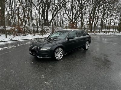 Schwarz Gebraucht 2012 Audi A4 Kombi | 9.500 € (Superpreis)