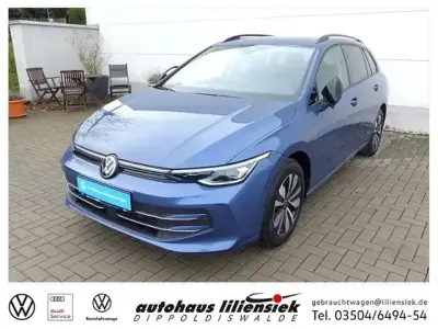 Używany VW Golf VIII Goal 150 KM (110 kW) 2025 Niebieski Kombi