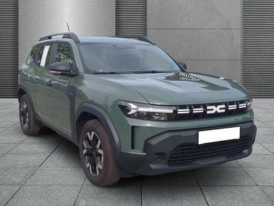 Neu Dacia Duster Essentiel 101 PS (74 kW) 2025 Safarigrüngrau SUV