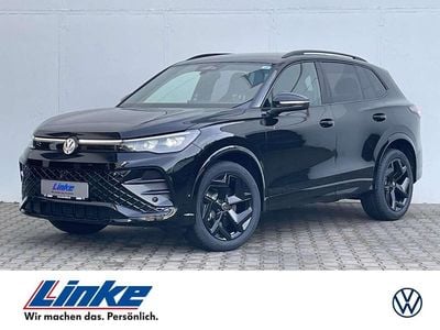 Neu VW Tiguan R-line 150 PS (110 kW) 2025 Grenadillschwarz metallic SUV