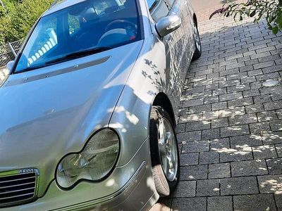 Mercedes C240