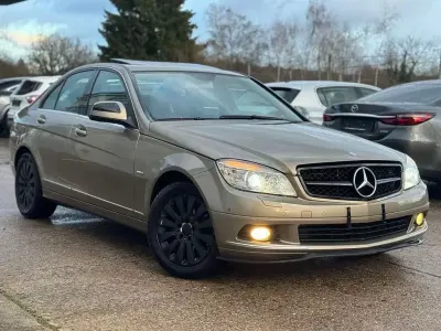 Gebraucht Mercedes C200 184 PS (135 kW) 2008 Beige Limousine
