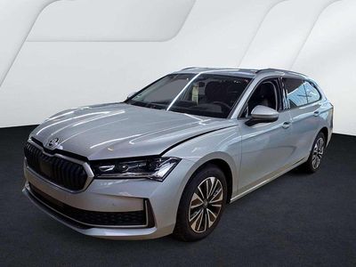 Pebble silber metallic Gebraucht 2025 Skoda Superb Selection Kombi | 38.530 € (Guter Preis)