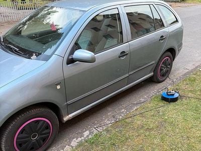 Usata Skoda Fabia 100 CV (73 kW) 2003 Blu Station wagon