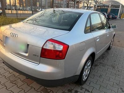Gebraucht Audi A4 131 PS (96 kW) 2005 Silber Limousine