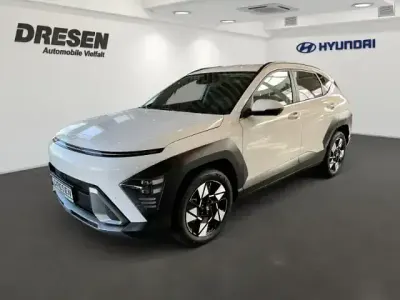 Neu Hyundai Kona Prime 139 PS (102 kW) 2025 Weiss SUV