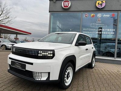 Weiß Neu 2025 Fiat Grande Panda Red Kleinwagen | 24.544 € (Fairer Preis)