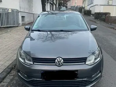 Gebraucht VW Polo 90 PS (66 kW) 2015 Grau Limousine
