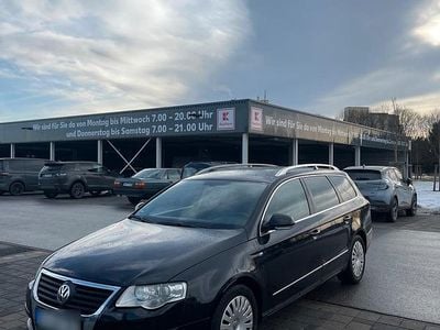 Usata VW Passat R-line 140 CV (102 kW) 2006 Nero Station wagon