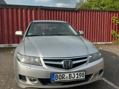 Gebraucht Honda Accord 190 PS (139 kW) 2006 Silber Limousine