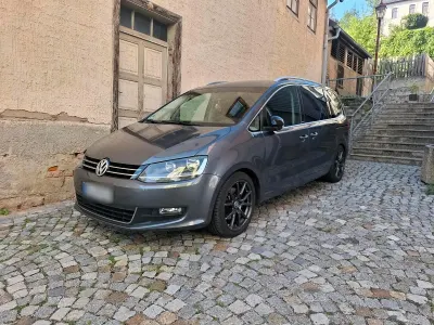 Gebraucht VW Sharan 140 PS (102 kW) 2011 Grau Van / Kleinbus