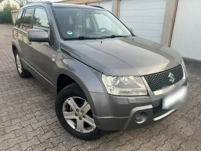 Second-hand Suzuki Grand Vitara 129 CP (94 kW) 2008 Gri SUV