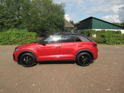 Nuova VW T-Roc R-line 150 CV (110 kW) 2025 Rosso SUV