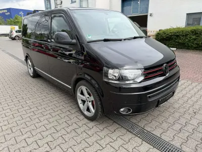Gebraucht VW Multivan Highline 179 PS (131 kW) 2015 Deep black perleffekt Van / Kleinbus