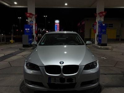 Usata BMW 330 Sport Line 272 CV (200 kW) 2008 Argento Coupé