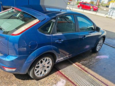 Second-hand Ford Focus 109 CP (80 kW) 2009 Albastru Hatchback