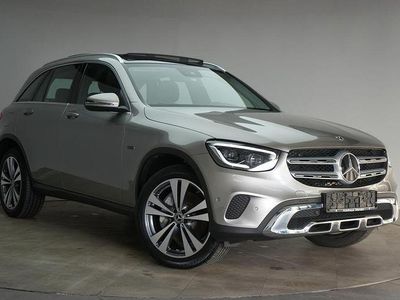 Gebraucht Mercedes GLC300e 194 PS (142 kW) 2020 Mojave silver SUV