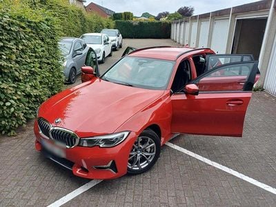 Second-hand BMW 330 Luxury Line 286 CP (210 kW) 2020 Roșu Break