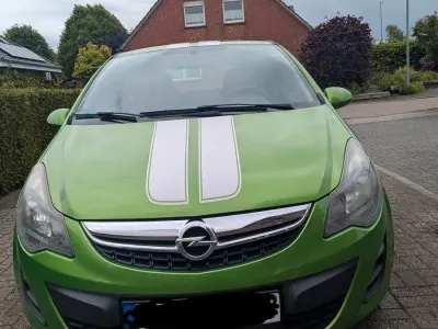 Gebraucht Opel Corsa 87 PS (63 kW) 2013 Grün Kleinwagen