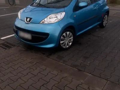 Gebraucht Peugeot 107 68 PS (50 kW) 2005 Blau Kleinwagen