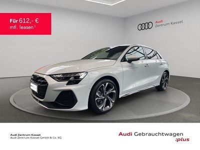 Weiß (gletscherweiß metallic) Gebraucht 2025 Audi A3 Sportback S-Line Kleinwagen | 43.291 € (Etwas zu teuer)