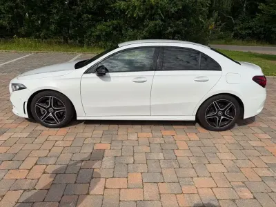 Gebraucht Mercedes A250 AMG line 224 PS (164 kW) 2021 Weiß Limousine