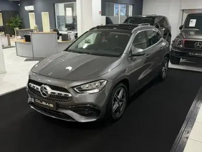 Usata Mercedes GLA200 AMG line 163 CV (119 kW) 2023 Grigio SUV