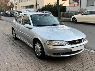 Gebraucht Opel Vectra 101 PS (74 kW) 2001 Silber Limousine