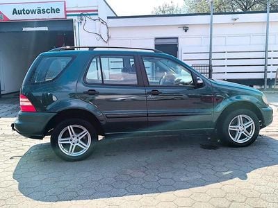 Second-hand Mercedes ML270 163 CP (119 kW) 2003 Verde SUV