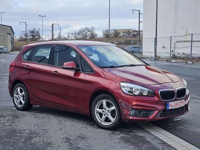 Gebraucht BMW 218 136 PS (100 kW) 2015 Brillanteffekt metallic Van / Kleinbus