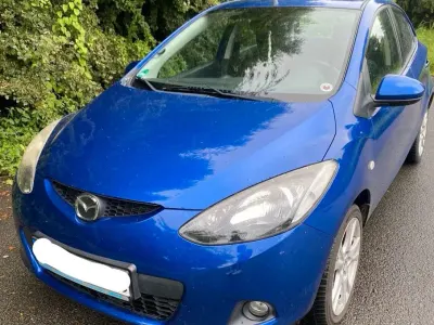 Gebraucht Mazda 2 63 PS (46 kW) 2008 Blau Kleinwagen
