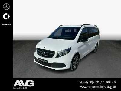 Usata Mercedes V220 Night 163 CV (119 kW) 2021 Bianco Monovolume