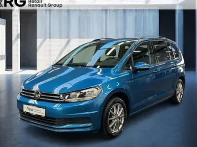 Gebraucht VW Touran Comfortline 150 PS (110 kW) 2022 Caribbean blue metallic Van / Kleinbus