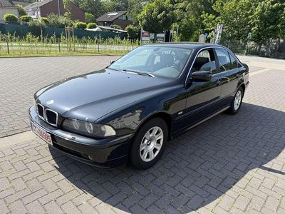 BMW 525