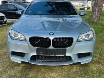 Gebraucht BMW M5 560 PS (411 kW) 2013 Grau Limousine
