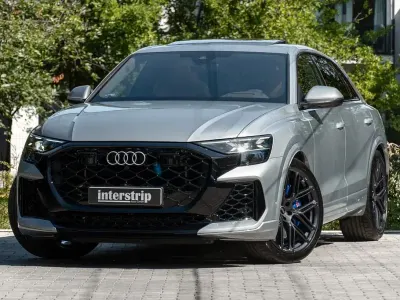 Używany Audi RS Q8 Performance 640 KM (470 kW) 2025 Srebrny SUV