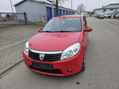 Gebraucht Dacia Sandero Lauréate 75 PS (55 kW) 2009 Rot Limousine